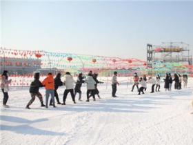 唐山市民休閑多樣化 冰雪運動成新亮點