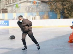 提升冰雪場地供給滿足群眾冰雪需求——《全民健身計劃》將進一步推動冰雪運動普及