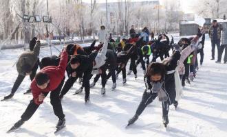 迎北京冬奧會 新疆已為冰雪人才培訓按下“快進鍵”