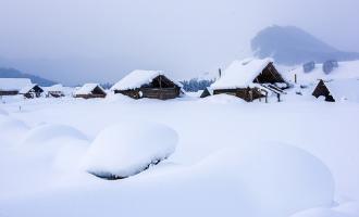 王寶山委員建議：普及發(fā)展冰雪運動 培育壯大冰雪產(chǎn)業(yè)