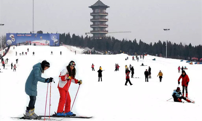 山東濰坊青云山滑雪場(chǎng)