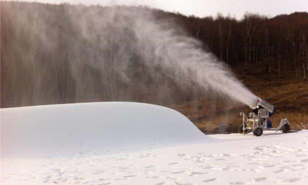 造雪機