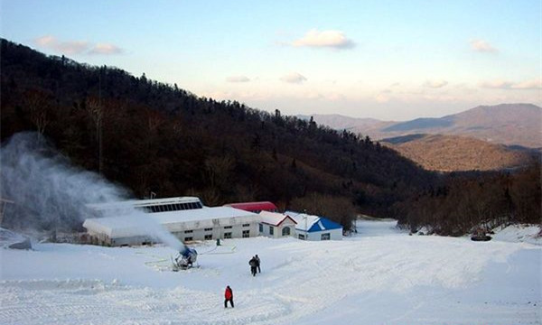 河北唐山京東玉龍灣滑雪場