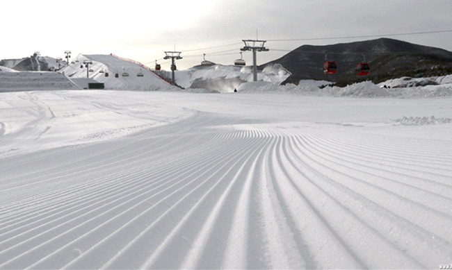 新疆烏魯木齊藍天滑雪場