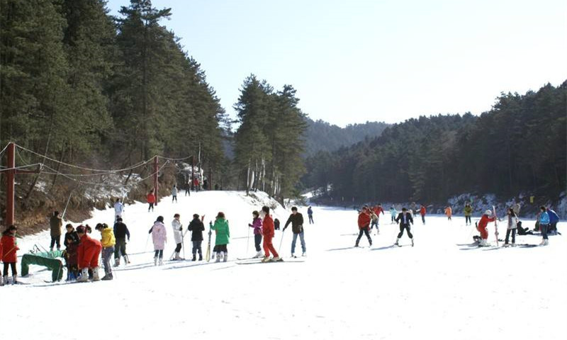 陜西銅川玉華宮滑雪場