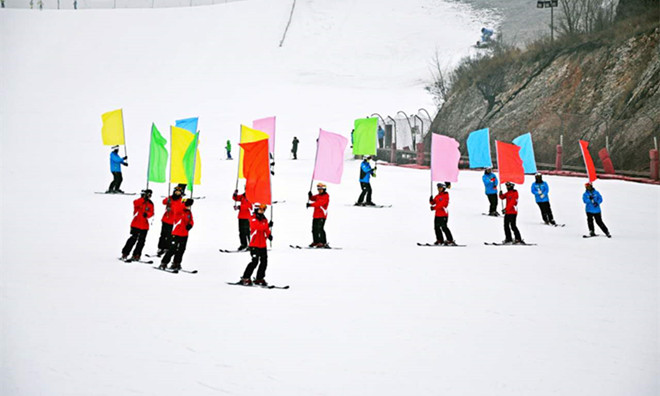 北京萬龍八易滑雪場