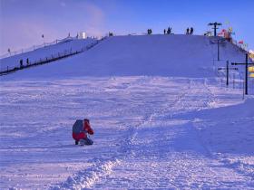 銀川鳴翠湖滑雪場