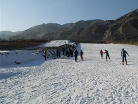 山西臨汾九龍山滑雪場