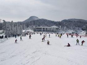 浙江寧波奉化商量崗滑雪場