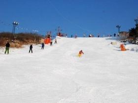 江西九江廬山滑雪場