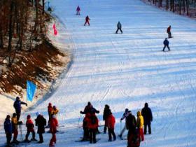 吉林長春凈月潭滑雪場