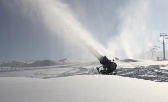 炮式造雪機如果在室內(nèi)造雪需要滿足的三個條件