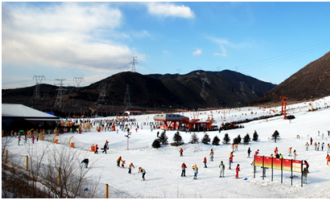 北京昌平軍都山滑雪場