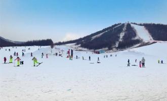 湖北神農架旅游滑雪場