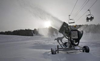 造雪機造出滑雪場要多久