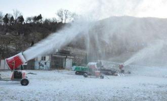 開滑雪場如何挑選造雪機