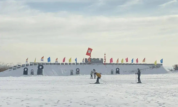 銀川閱海公園滑雪場(chǎng)