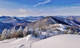 融創(chuàng)文旅與北大湖滑雪度假區(qū)達(dá)成戰(zhàn)略合作 打造冰雪度假新標(biāo)桿