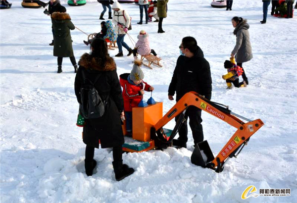 阿勒泰市樺林·冬奧冰雪季開園4