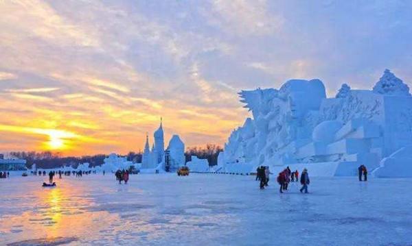 加強兩地旅游合作 維護冰雪旅游品牌