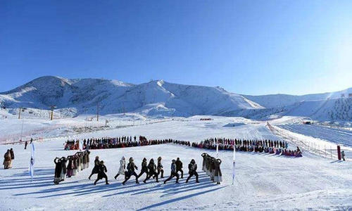 推動冰雪運動發展，積極建設體育強國