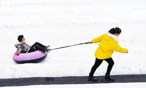 招遠(yuǎn)羅山必捷滑雪場(chǎng)