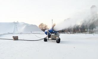 一般的滑雪場造雪機造多厚的雪能營業(yè)