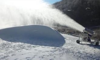 高溫造雪機(jī)助力滑雪場