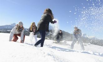 冬天打雪仗需要哪些裝備 打雪仗技巧及注意事項