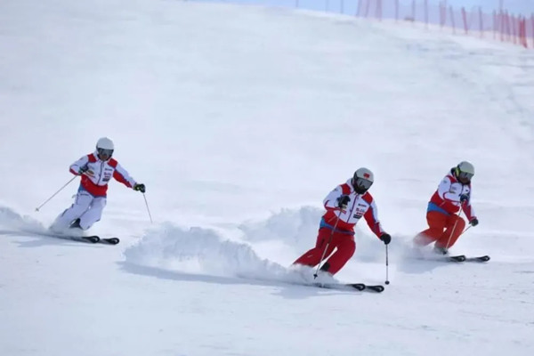 戶外滑雪場